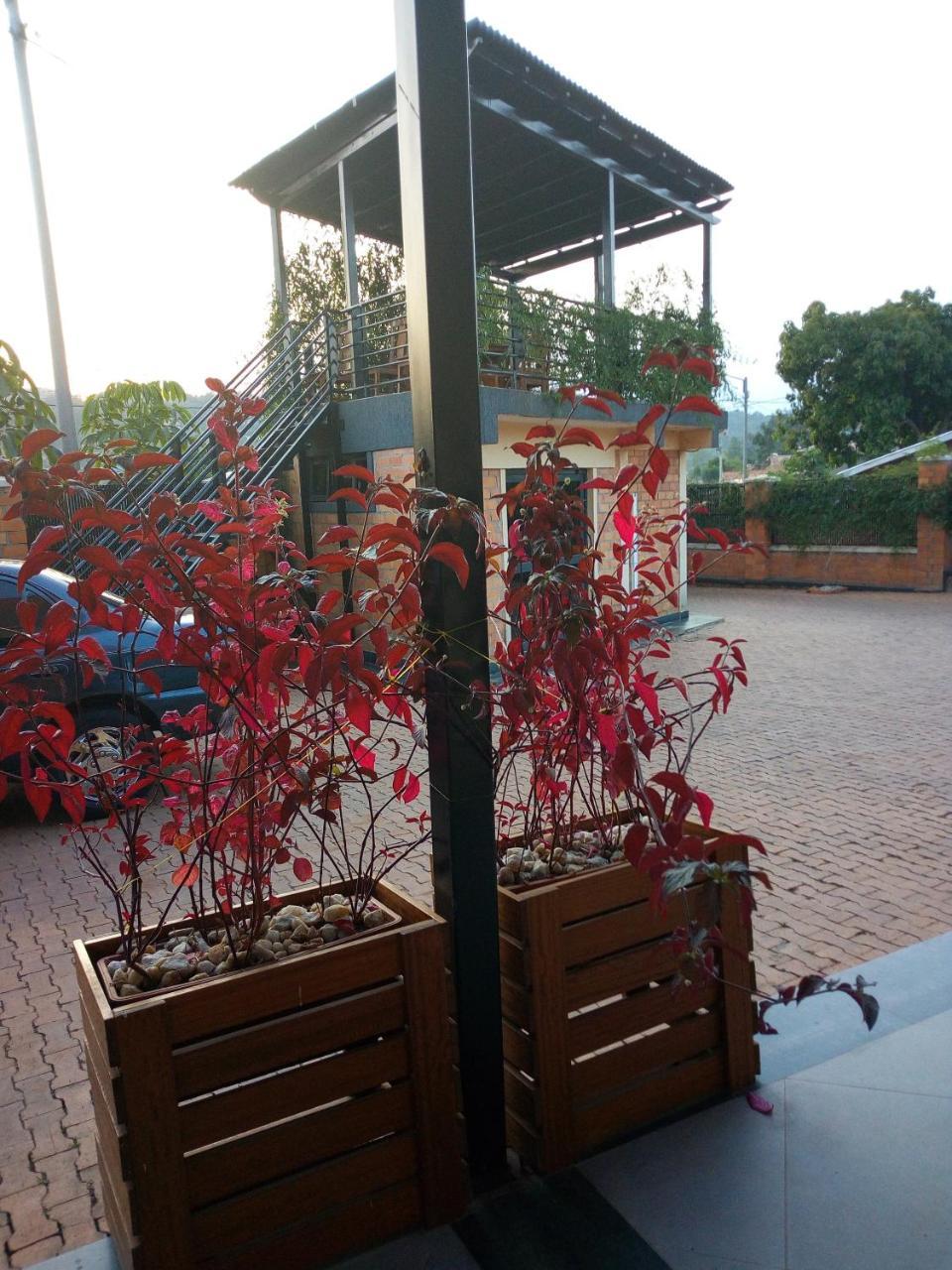Shami Luxury Apartment Kigali Bagian luar foto