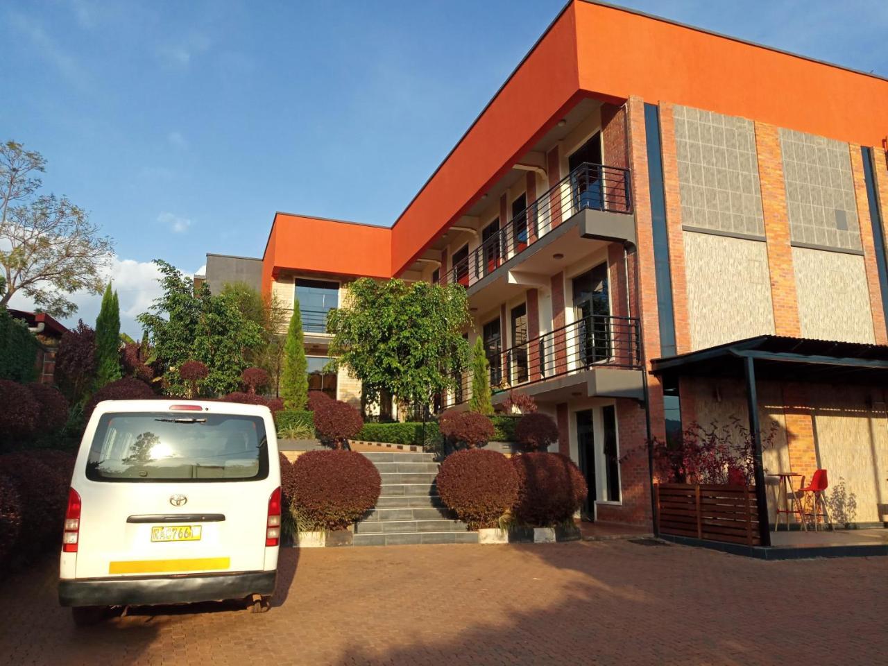 Shami Luxury Apartment Kigali Bagian luar foto
